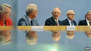 Five German cabinet ministers gather in Berlin to argue for the reactor extension, 28 September