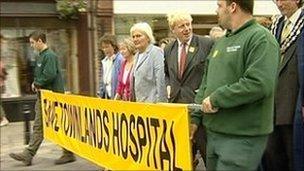 Boris Johnson and Townlands Hospital protesters