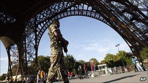 French soldier at Eiffel Tower following bomb threat. 20 Sept 2010