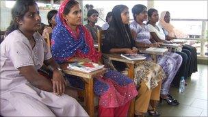 Sri Lankan domestic workers being trained before leaving for the Middle East (photo credit:Dushiyanthini Kanagasabapathipillai/Human Rights Watch)