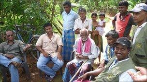 Villagers and SLWCS staff discuss the elephant problem