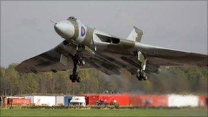 XH558