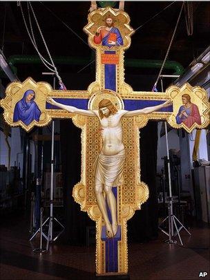 Giotto's Ognissanti Crucifix