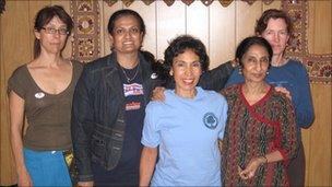 Nilimma Devi (centre)