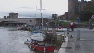 The new jetty would be closer to the bridge