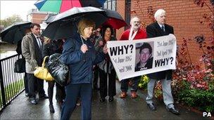 Action group "Cure the NHS" and "Justice for John" arrive at Stafford Borough Council offices