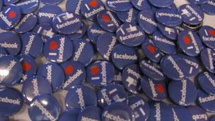 Facebook badges