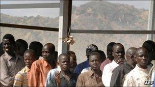 People queuing to register to vote in Juba
