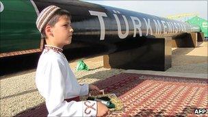 Launch of Turkmenistan east-west pipeline, 31 May 10