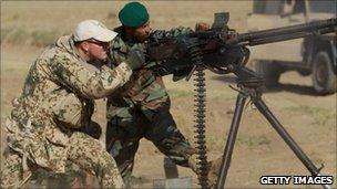 German Isaf soldiers trains with Afghan National Army soldiers, October 2010