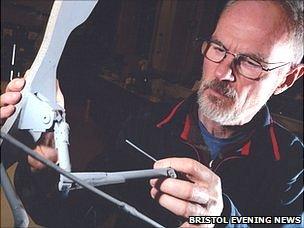 Colin Palmer with his model Pterosaur (Bristol News & Media)