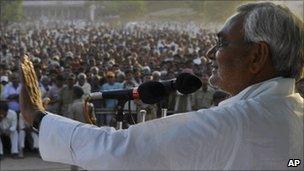 Nitish Kumar at an election rally on 29 October 2010