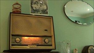 Radio in 1950s room