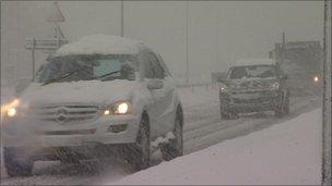 Traffic in the snow