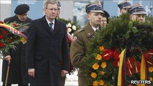 German President Christian Wulff (2nd L)