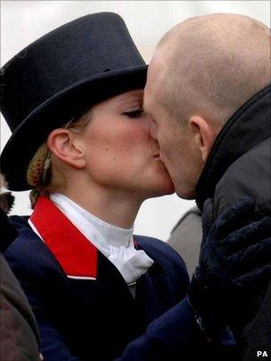 Zara Philips kisses Mike Tindall in May 2007