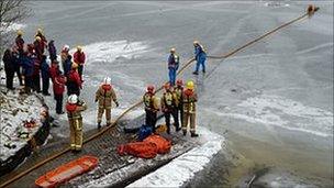 Simulated ice rescue