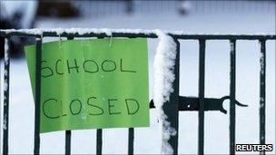 School closed sign