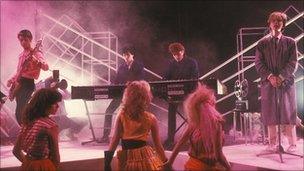 Mick Karn (left) with Japan on Top of the Pops in 1982