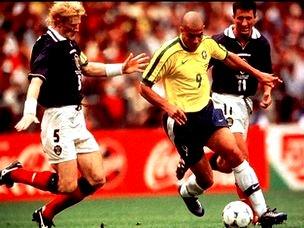 Colin Hendry and Ronaldo in the 1998 World Cup opening game