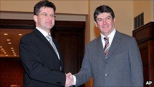 EU envoy Miroslav Lajcak (left) with Albanian President Bamir Topi, 26 Jan 11