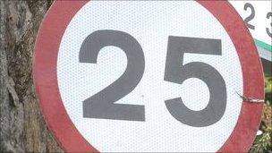 25mph speed limit sign