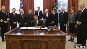 President Barack Obama signs the New Start treaty at the Oval Office