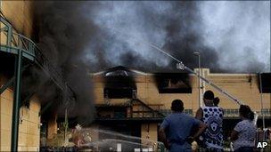 A fire consumes the warehouse of Rio's Samba City district