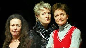 Mossie Smith, Susan Wooldridge and Sarah Woodward in Snake in the Grass