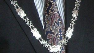 Mayor's chain