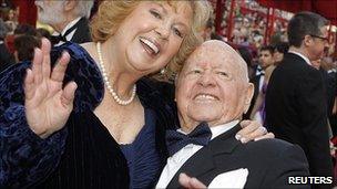 Mickey Rooney with wife Jan