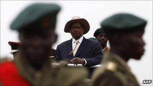 Yoweri Museveni and Ugandan soldiers in Kampala. File photo