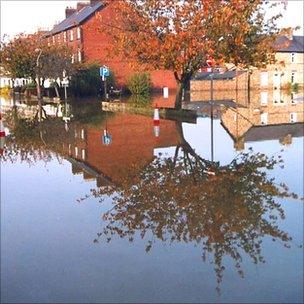 Flooded street from 2000.