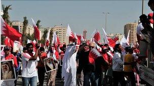 Pro-government demonstrators in Juffair. Photo captured by BBC News website reader