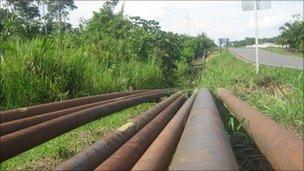 Disused oil pipelines