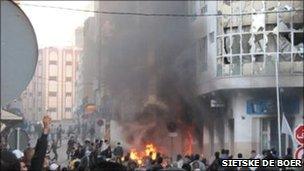 Protesters in al-Hoeciema on Sunday 20 February 2011 (Photo: Sietske de Boer)