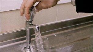 Water tap