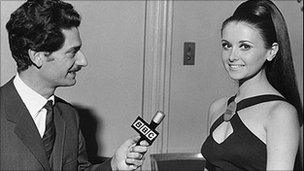 BBC journalist Juan Peirano interviewing fellow Peruvian Madeleine Hartog-Bel at the 1967 Miss World contest
