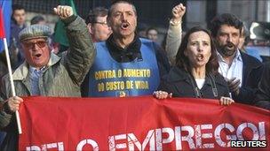 Workers protesting in Portugal