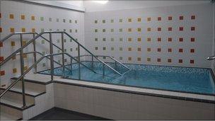 The hydrotherapy pool at the new EACH hospice