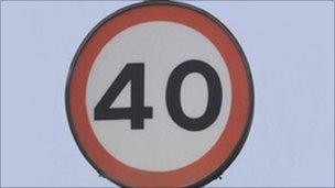 40mph sign