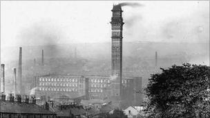 India Mill chimney in Darwen