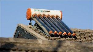 Solar heating unit on a roof