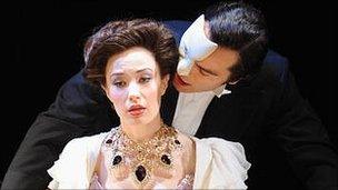 Ramin Karimloo and Sierra Boggess in Love Never Dies