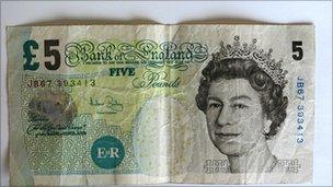 £5 note