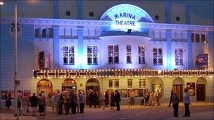 Marina Theatre, Lowestoft