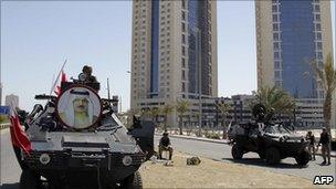 Bahrain security forces in central Manama, 19 Mar 11