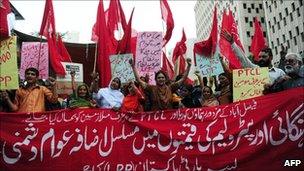 Activists of the Labour Party Pakistan in Karachi in march 2011