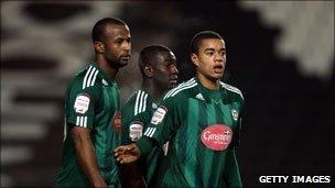 Plymouth Argyle players leaving the pitch