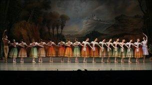 Scene from Giselle 3D (Photo: N Razina)